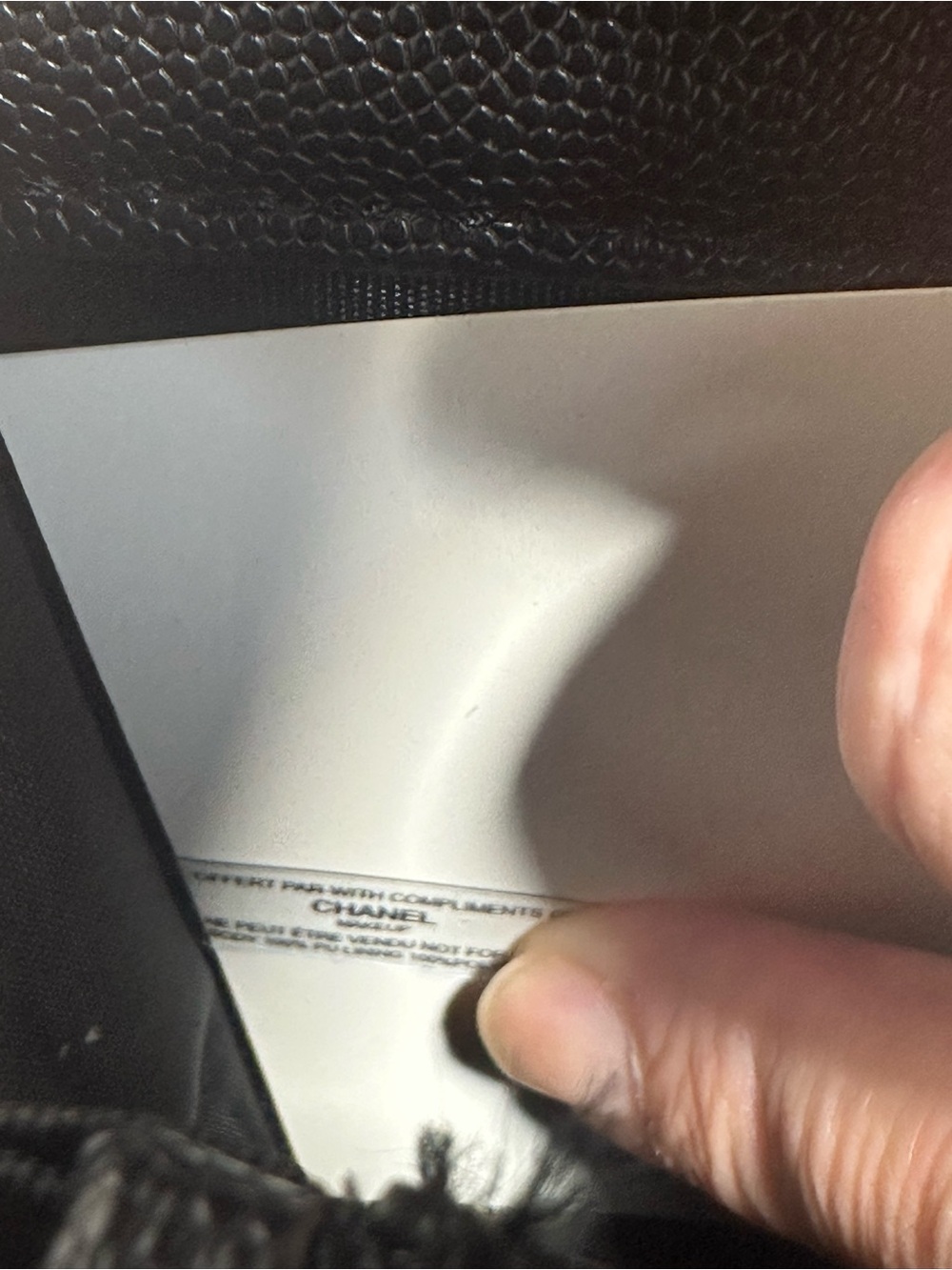 Black Wallet on Chain - Picture 11 of 11